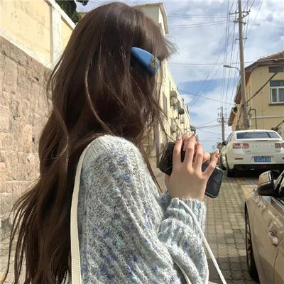 两女一男海报